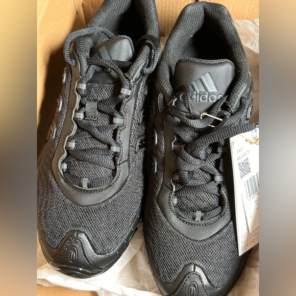 Adidas Original Sneakers
'Megaride' in Black - Picture 8 of 8